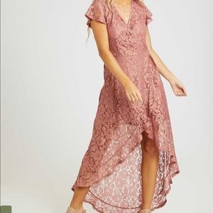 Lace High-Low Maxi ✨